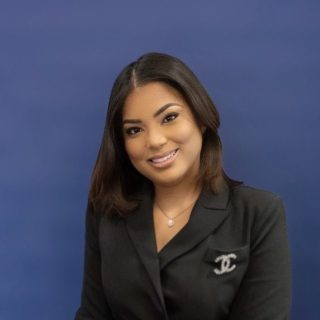 Facetune_14-11-2025-20-42-16